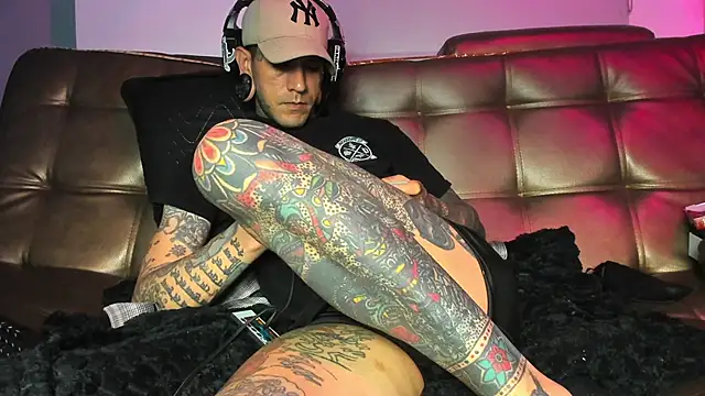 jhonny__ackerman's Live XXX Chat