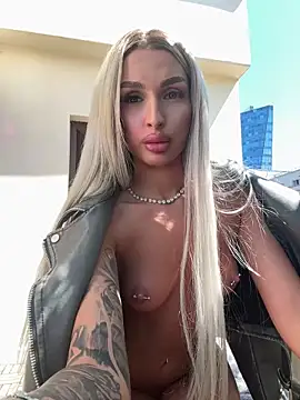 ArianaXO_'s Live XXX Chat