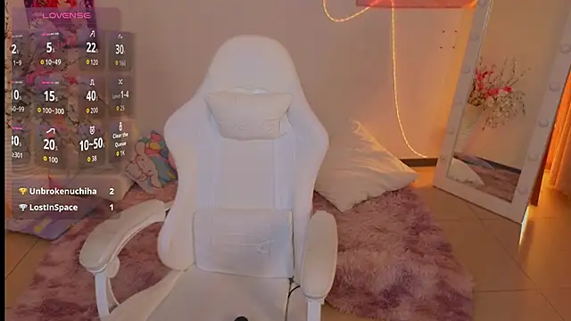 Adetta XXX чат на живо