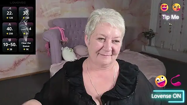 Chatroom XXX en direct de Poppy_Pulse