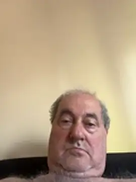 csikarn Live XXX chat