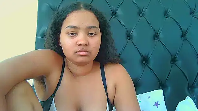 Chat +18 de indianaphrodite1 ao vivo