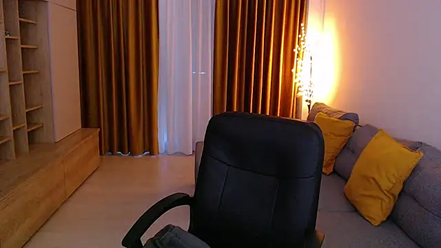 mia_bloomy Chat XXX live