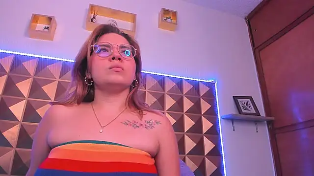 Czat XXX na żywo – Sarah_miel
