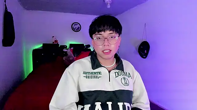 AnggelONfiree Live XXX-chat