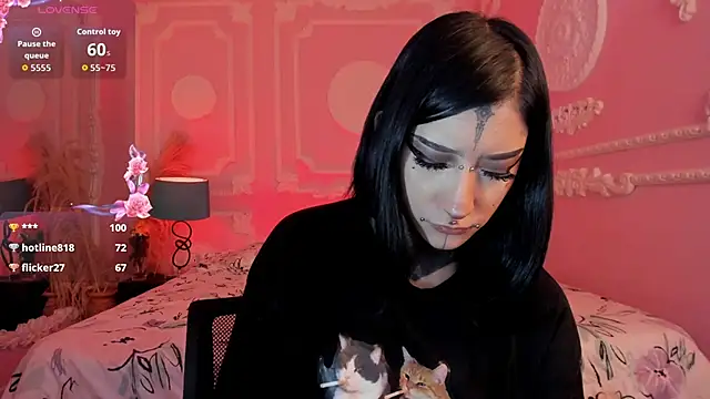 Kat_VonDe's Live XXX Chat