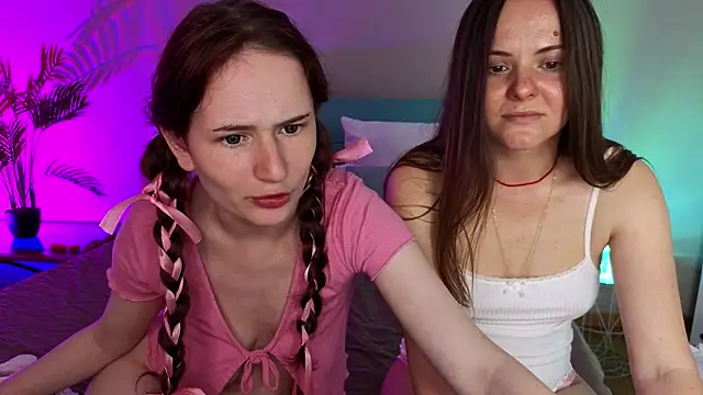 Živý XXX chat L1ittle_kitty_