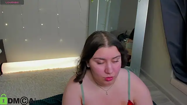 Velvet_Kisss – Live XXX-chat