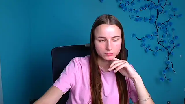 Eva_Janee Adlı Modelin Canlı XXX Sohbeti