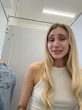 StreetSquirt Chat XXX live