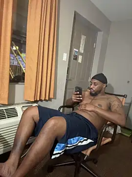 Stressreliever82's Live XXX Chat