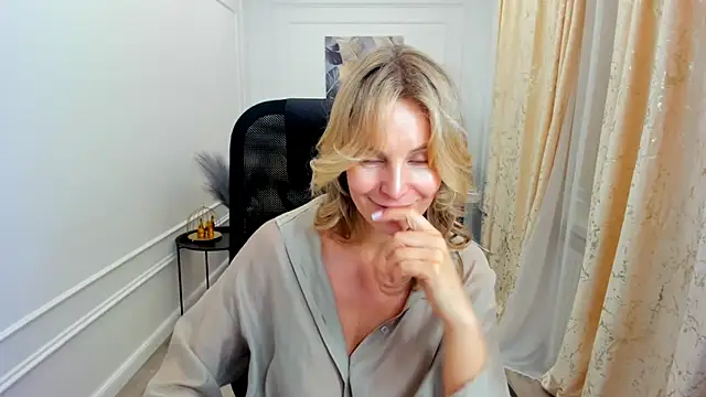 Chat XXX en directo de Sinty_Devis