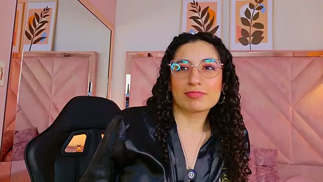 Czat XXX na żywo – DemiJones_