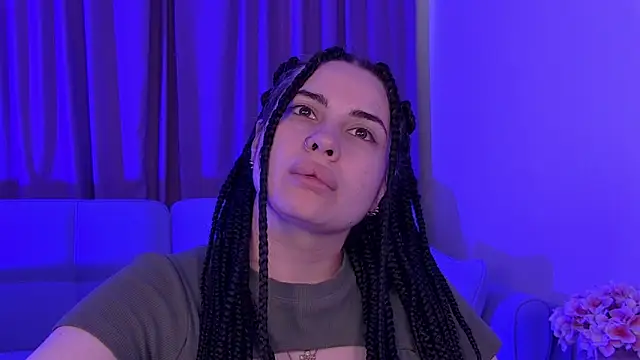 Chat +18 de AdrianaToress ao vivo