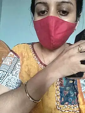 Tamil_shaliniのウェブカメラショー