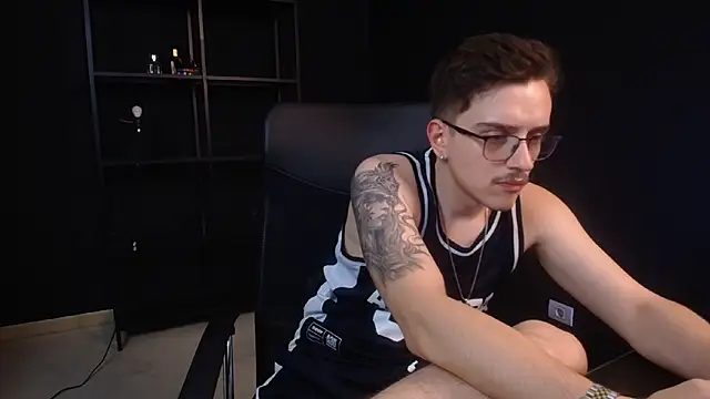 Chat XXX ao vivo de FelixStarkk