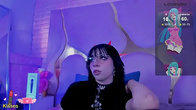 NaniiSisy Chat XXX in diretta