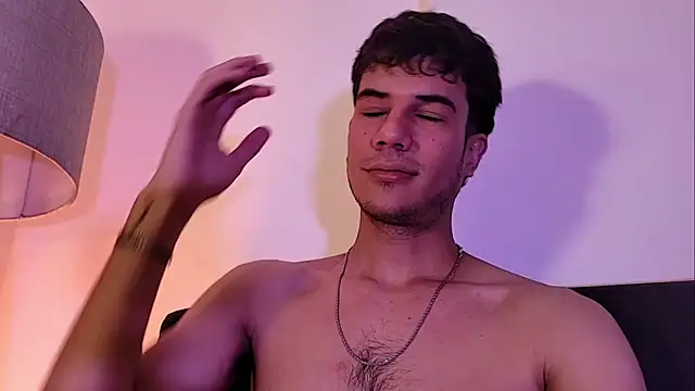 Derek_stud_ élő XXX-chatje