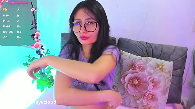 NayeCloud's Live XXX Chat
