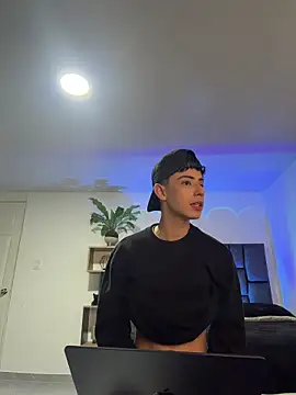 Czat XXX na żywo – SebastianReed_