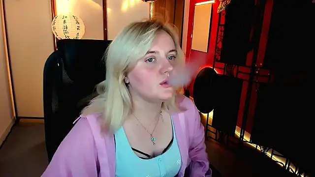 Chat XXX en directo de KathyBriggs