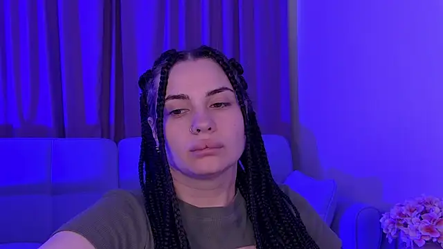 AdrianaToress Adlı Modelin Canlı XXX Sohbeti