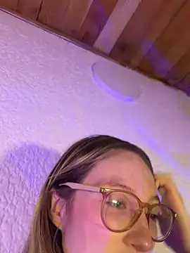 ReenKitty Chat XXX live