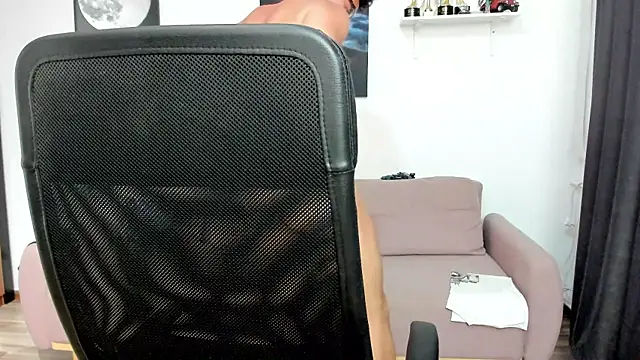 BrutusK08 Chat XXX live