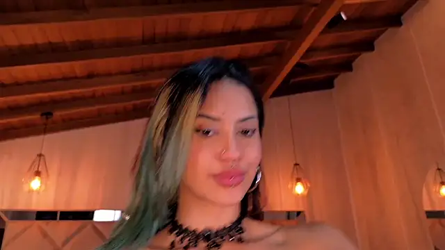 KayraLanne's Live XXX Chat