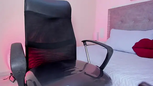 stick_and_julieth Live XXX-Chat