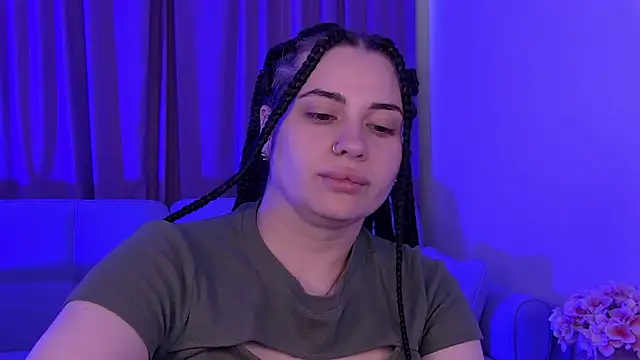 دردشة AdrianaToress الجنسية المباشرة