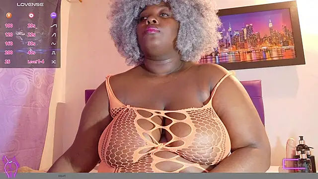 ebony_NeighborMoans Chat XXX in diretta