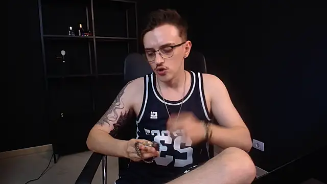 XXX chat uživo modela FelixStarkk