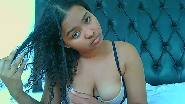 indianaphrodite1 Show in webcam