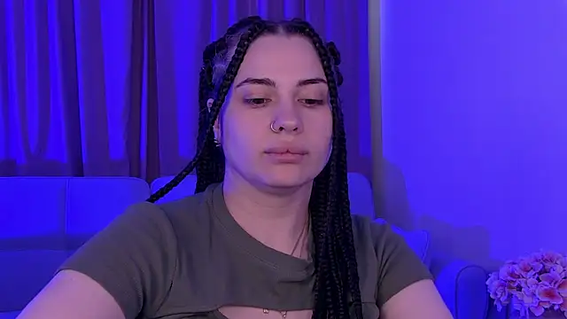 AdrianaToress élő XXX-chatje