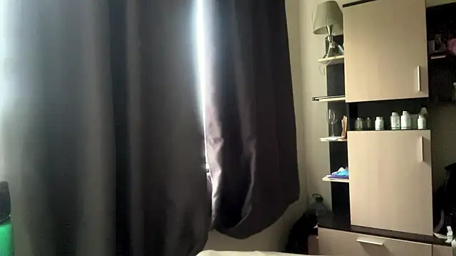 AquilineOrites' Live XXX Chat
