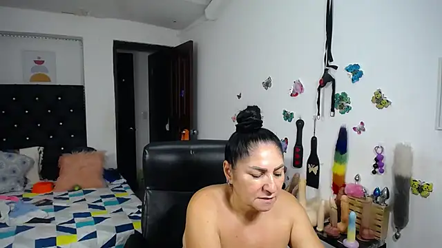 mature_bigboobs10's Live XXX Chat