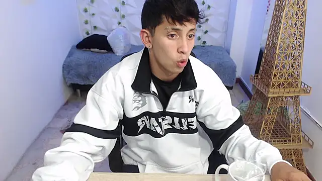 Chat XXX ao vivo de Kei_23