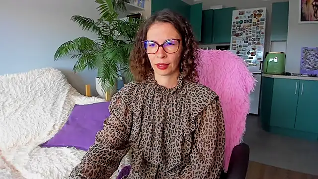 ChristinaGlory Adlı Modelin Canlı XXX Sohbeti