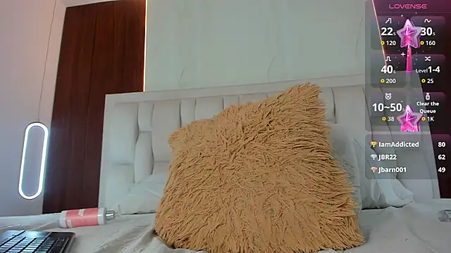 Mia_brunette26 即時 XXX 聊天