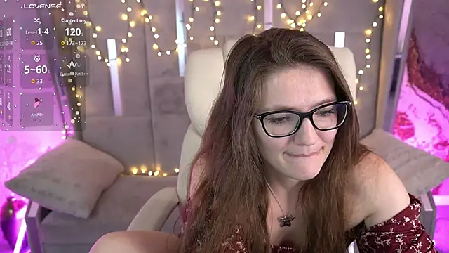 Cinderellavii's Live XXX Chat