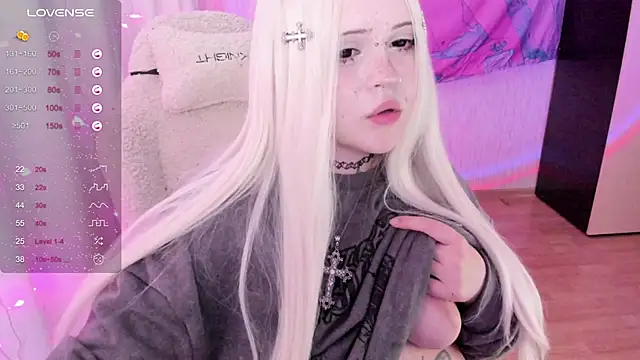 Chat +18 de SelenaCute ao vivo