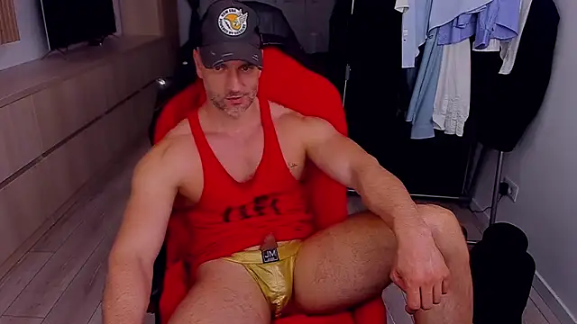 MarisMuscle Chat XXX live
