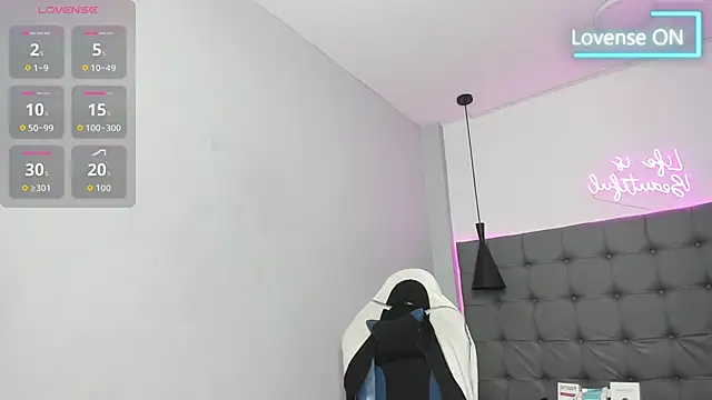 Chat +18 de scarletcherry18 ao vivo
