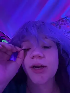 Chat +18 de Cutiepiespanks ao vivo