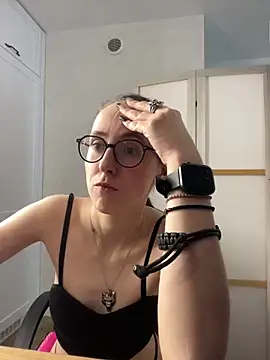 Živý XXX chat MartiniiSelenna