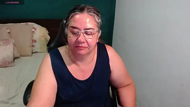 צ'אט XXX בשידור חי של scaelettdubois