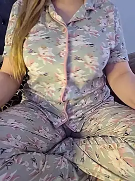 hayattt567 现场XXX聊天