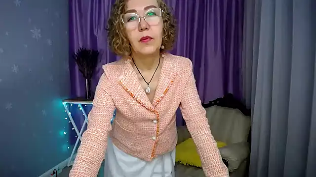 queen_a_n_i's Live XXX Chat