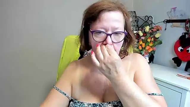 Adelewildx's Live XXX Chat